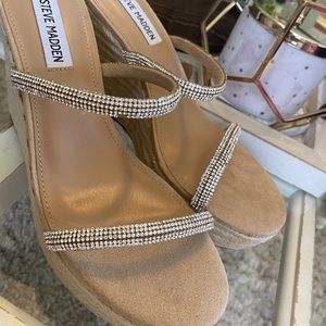Steve Madden Wedges “selfless” size 7.5